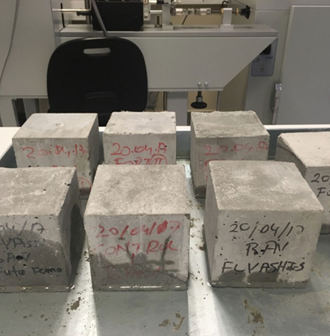 Siyah Beyaz Laboratuvar Logo